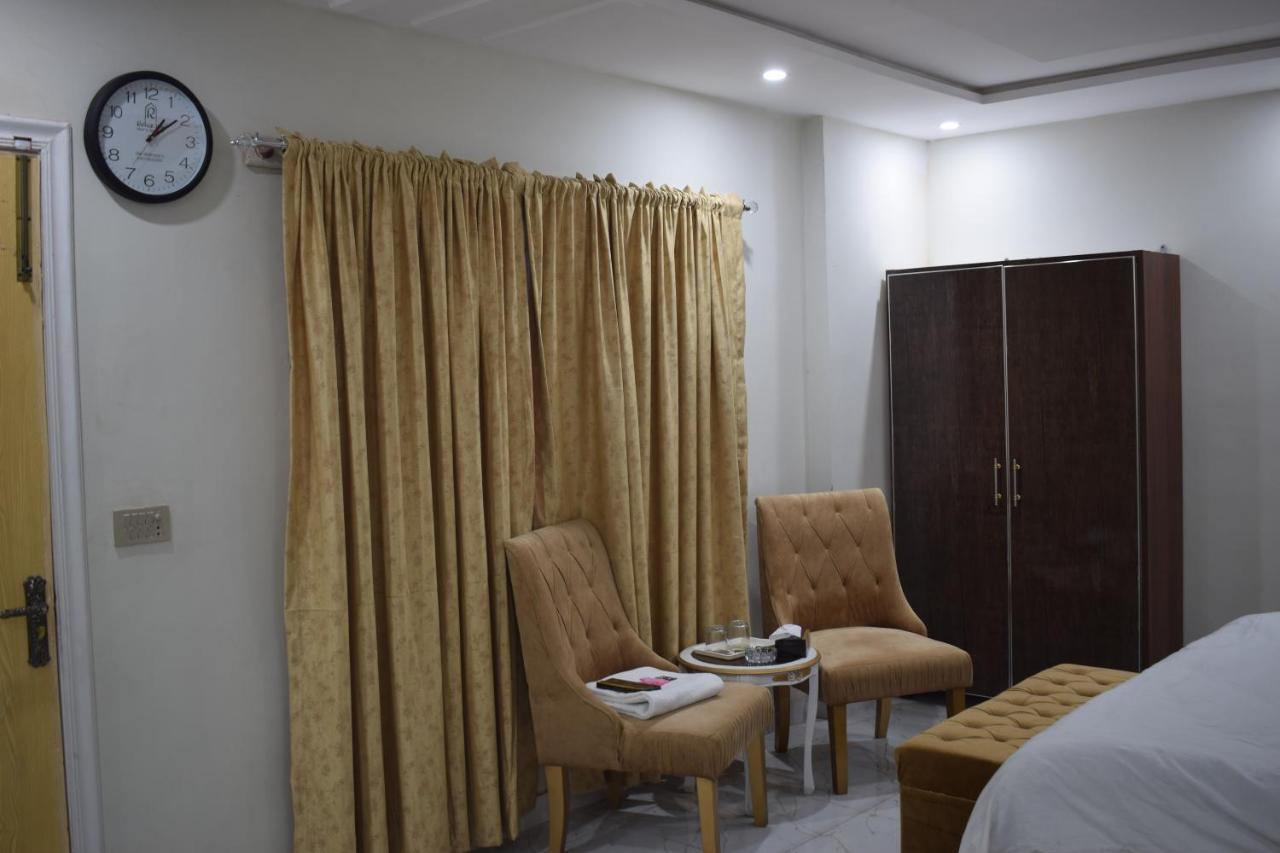 Relax Inn Lahore Eksteriør billede
